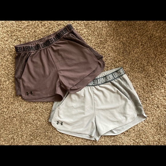 Women Under Armour Athletic Shorts - Picture 1 of 1